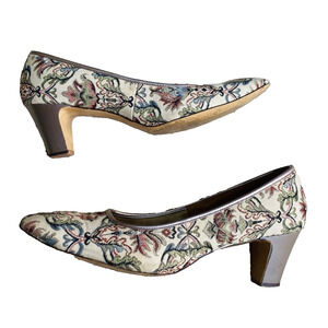 Vintage Mid High Heel Pumps Cosmopolitans Mid Century Tapestry Textile Shoes US9